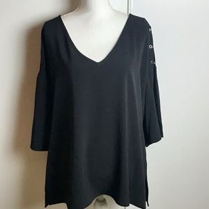 Revel Plus Black y Neck Short Fluter Sleeve top